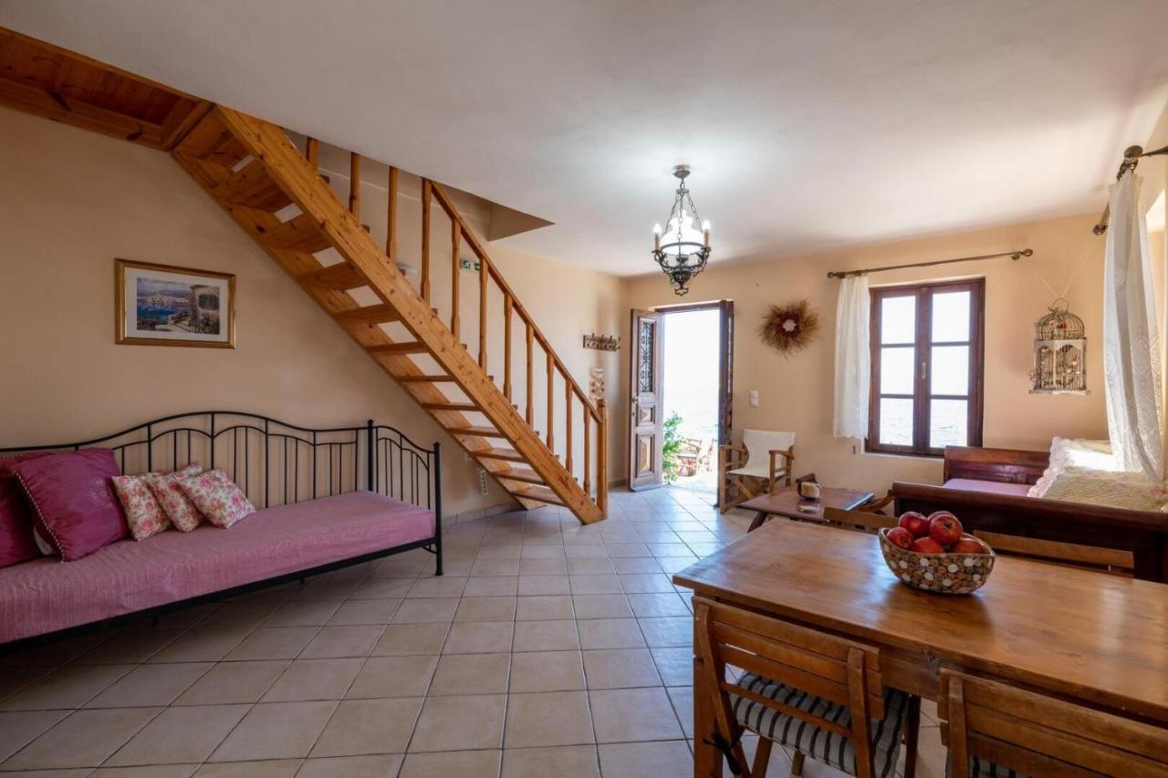 Villa Leleka Chalki Town Luaran gambar