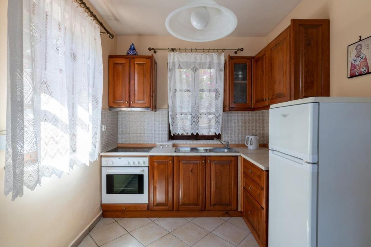 Villa Leleka Chalki Town Luaran gambar